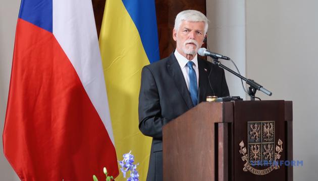 Президент Чехії: Як українці, так і європейці потребують гарантій безпеки.