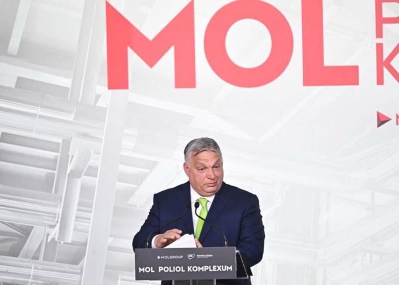 США надали Угорщині можливість продовжити закупівлю нафти у Росії ще на один рік.