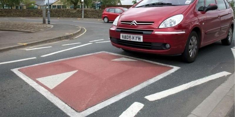 Чому берлінці виступають проти лежачих поліцейських: що є кращим - Auto24