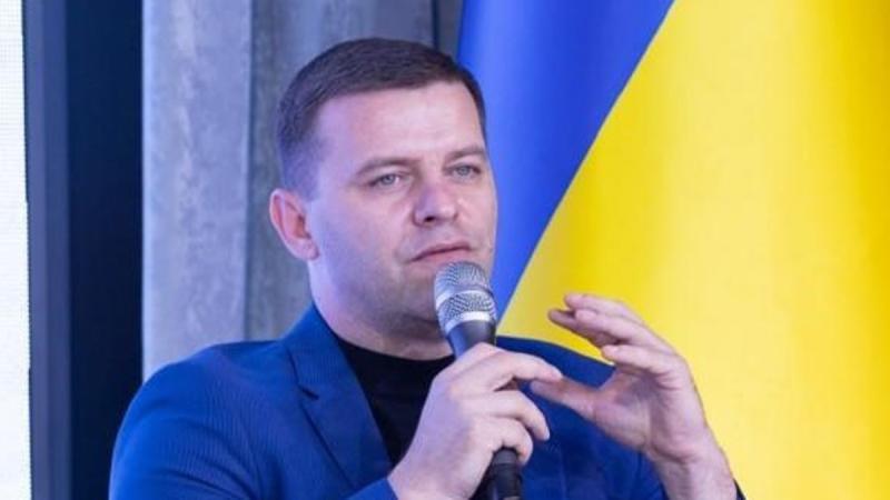 Х проти ЄС: хто насправді керує контролем?