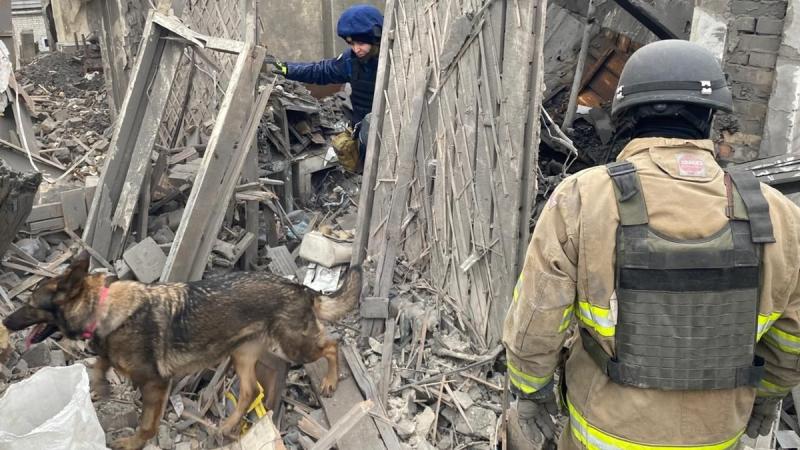 Аварійно-рятувальні операції в Запоріжжі завершені: 30 осіб отримали травми, серед яких 5 дітей, повідомляє Міністерство внутрішніх справ.