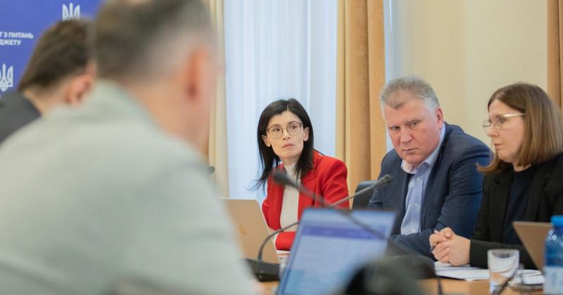 Рахункова палата зафіксувала недобір доходів у державному бюджеті в розмірі 161 мільярда гривень, повідомляє Delo.ua.