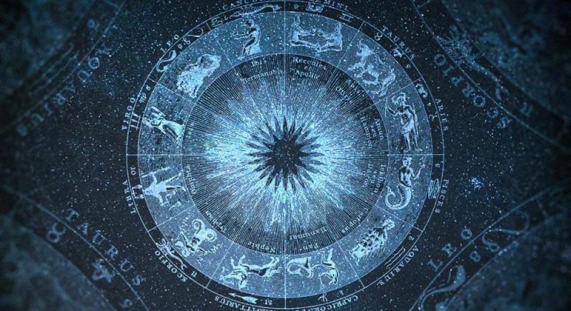 Астрологічний прогноз на 22 грудня: Козерогів чекає відчуття втоми, тоді як Стрільцям належить зростання та нові можливості.