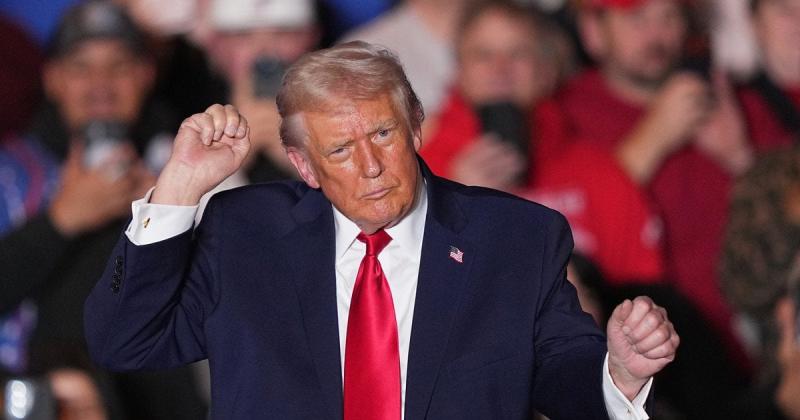 У Кремлі висловилися щодо можливості привітання Трампа з Різдвом та Новим роком.