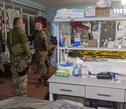 Стоматологічна допомога на передовій: як військовим безкоштовно надають стоматологічні послуги під час бойових дій.