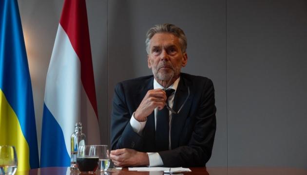 Прем'єр-міністр повідомив, що уряд Нідерландів ретельно спостерігає за подіями в Карибському регіоні та у Венесуелі.