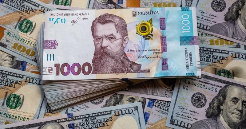 Прогноз курсу долара на 2026 рік: чи доцільно інвестувати в валюту?