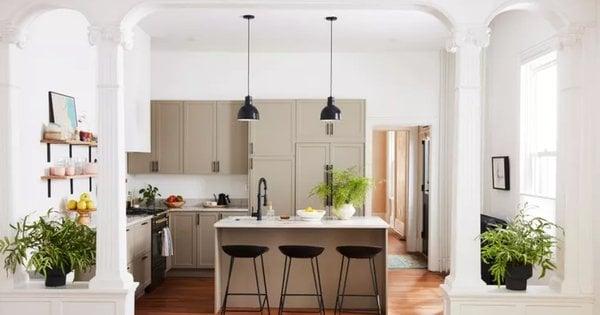 Зустрічайте їх на кожному кроці: 5 відтінків кухонних шаф, які стануть трендовими у 2026 році.