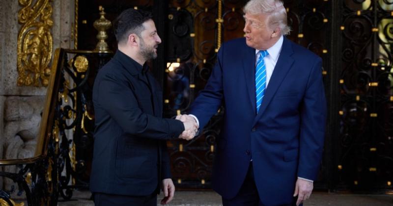 США та Україна мають можливість укласти угоду на суму $800 млрд для відновлення країни, повідомляє Delo.ua.