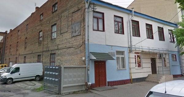 Будівлю, що належала волонтерам у Рівному, було продано на аукціоні за суму, що перевищує 12 мільйонів гривень.