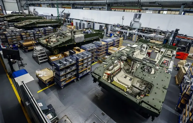 Rheinmetall оголосив дату передачі перших п'яти сучасних БМП Lynx для Збройних Сил України.