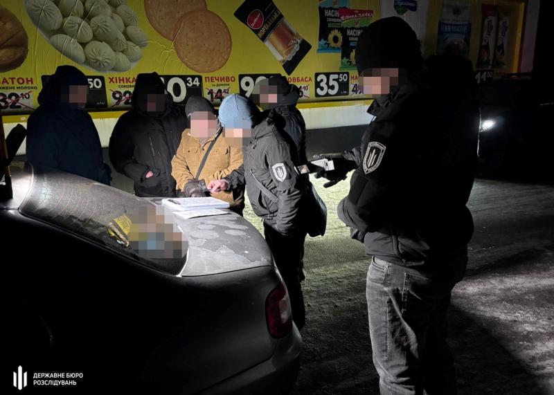 На Кропивницькій митниці викрито схему зборів з експортерів, повідомляє Державне бюро розслідувань.