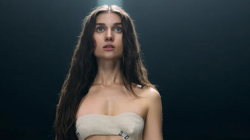 Джеррі Хейл випустила відео на свою композицію, яка представляє її на Національному відборі для