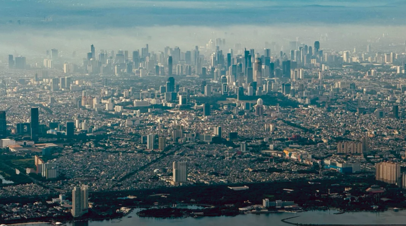 Це місто є найгустішим в плані населення у світі: тут проживає більше людей, ніж у всій Україні.