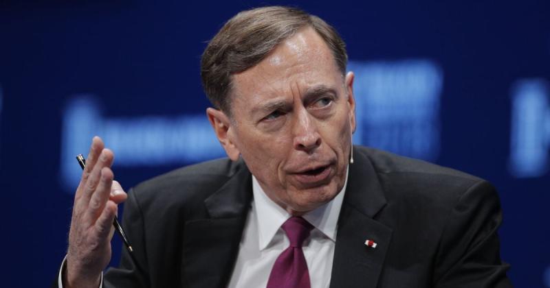 Чому Путін не погодиться на мир: жорсткий аналіз від екс-директора ЦРУ.