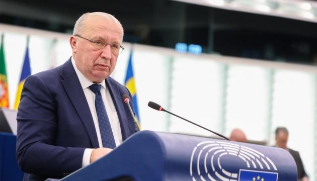 Кубілюс виступив з ініціативою щодо формування Європейського оборонного альянсу.