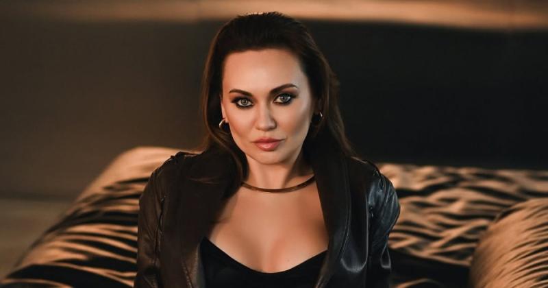 Анна Саліванчук продемонструвала свої витончені форми у спортзалі та поділилася інформацією про свою вагу (ВІДЕО) - Hochu.ua