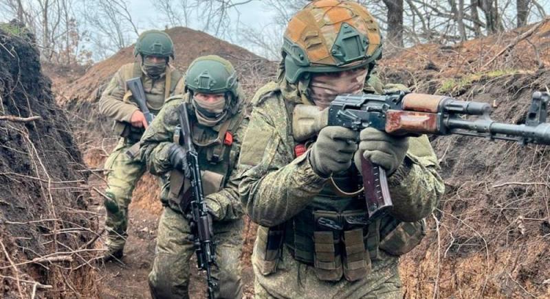 Російські сили намагаються перейти через берег Каховського водосховища: Збройні сили України попередили про потенційну небезпеку.