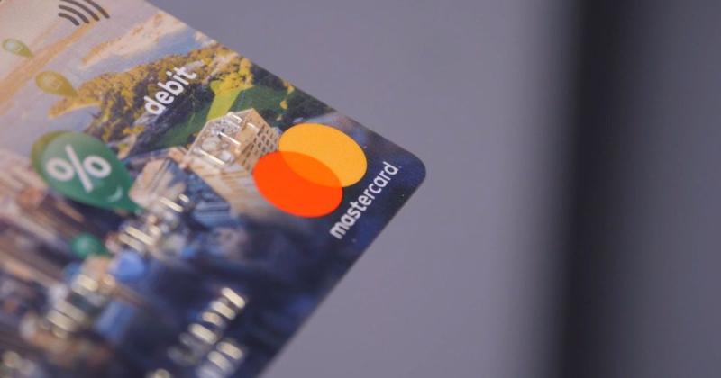 Власниця крамниці вчинила напад на покупця через використання української мови: яким було завершення цієї ситуації.