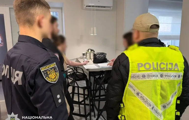 Спеціальна операція між Україною та Латвією: виявлено кол-центри, які обдурили людей на значні суми, що перевищують сотні тисяч євро.