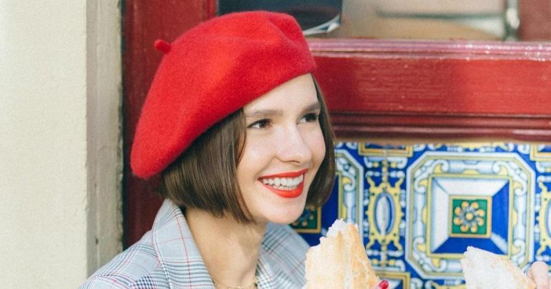 Чому французькі жінки зберігають стрункість: незвичайні принципи харчування, які вас здивують.