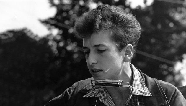 У книгарні випадковим чином виявили унікальну чернетку пісні Боба Ділана, яка буде виставлена на аукціон.