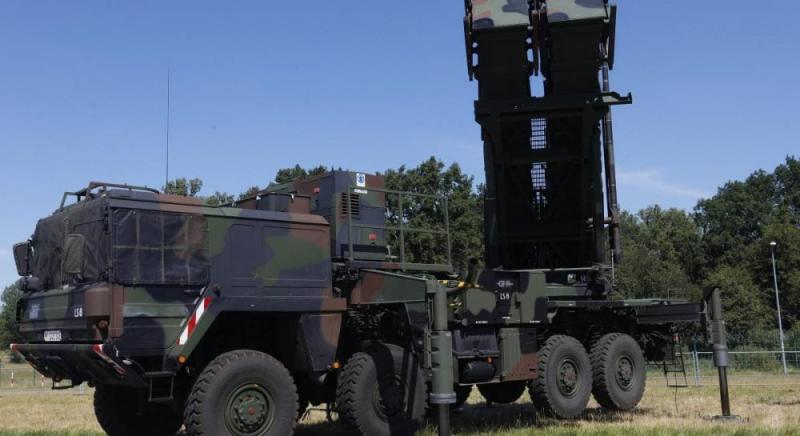 Експерт зазначив, що для України немає інших варіантів, окрім системи Patriot.