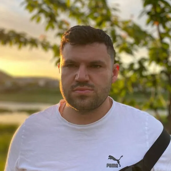 SERM в Україні у 2026 році: Вплив Google на імідж бізнесу та політичних діячів.