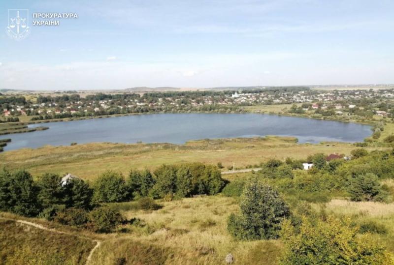 Прокуратура звернулася до суду з метою повернення громаді 5 гектарів охоронюваної території в околицях Львова.