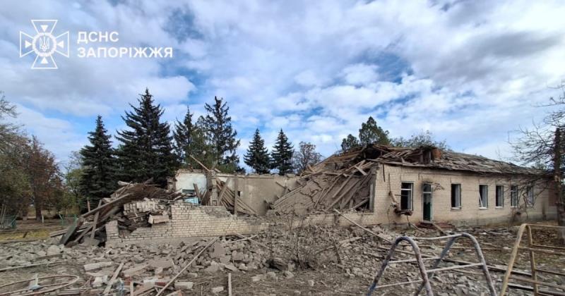 ОВА: два правоохоронці отримали травми внаслідок обстрілу Запорізького району.