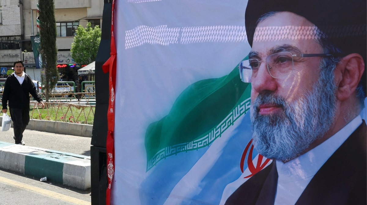 У колі Моджтаби Хаменеї були оприлюднені подробиці його травми - Reuters.