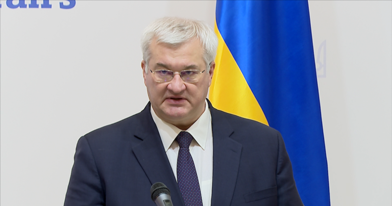 Згідно з інформацією від Міністерства закордонних справ, Зеленський висловив готовність провести зустріч з Путіним у Туреччині, за участю Ердогана та Трампа.