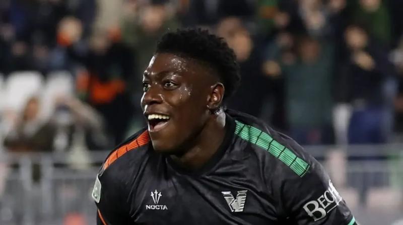 Бенфіка виявила можливого наступника Судакова - скаути стежать за futbolista. - Футбол24