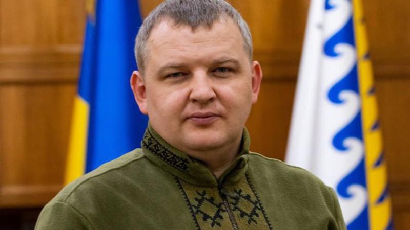 У Дніпрі чоловік здійснив постріл у бік парамедика після того, як сам звернувся за допомогою швидкої медичної допомоги - повідомляє обласна рада.