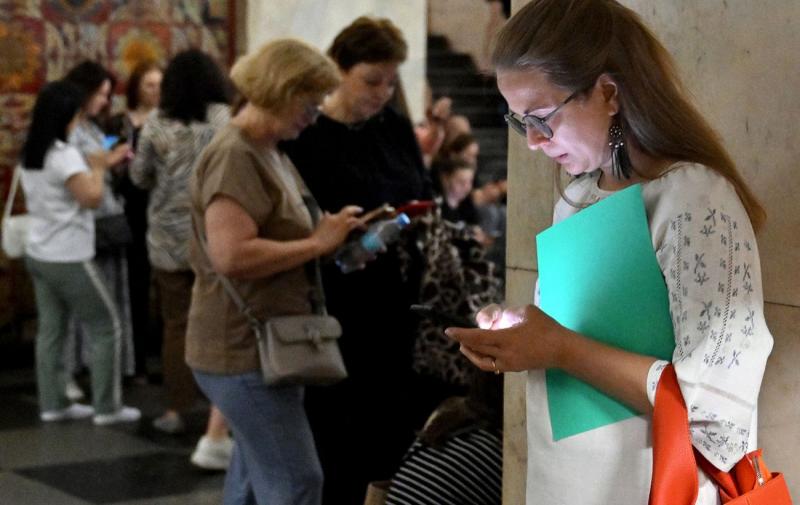 У Києві почули звуки вибухів на фоні дронових атак.