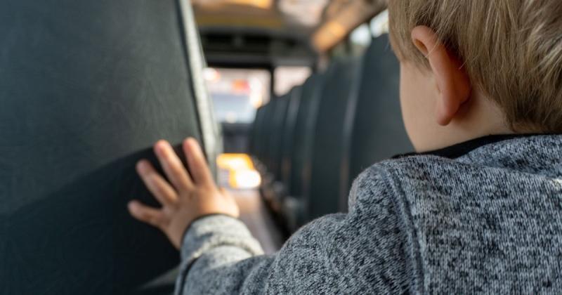 Безкоштовний проїзд для дітей у автобусах і метро в 2026 році: як отримати учнівський квиток.